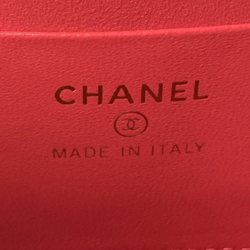 Ch**el cosmetic bags